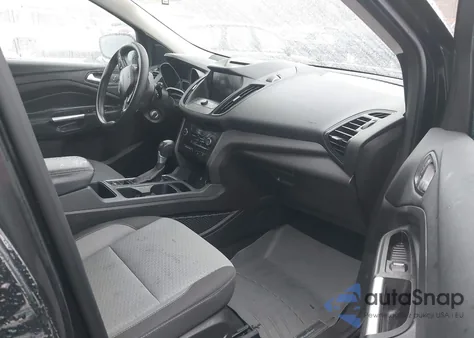 2017 Ford Escape Se z USA, uszkodzony, nr VIN 1FMCU0GD3HUC27757